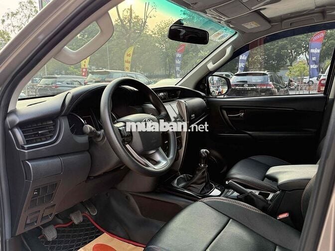 Toyota Fortuner 2021 - Máy Dầu - Số Sàn - Gia Đình