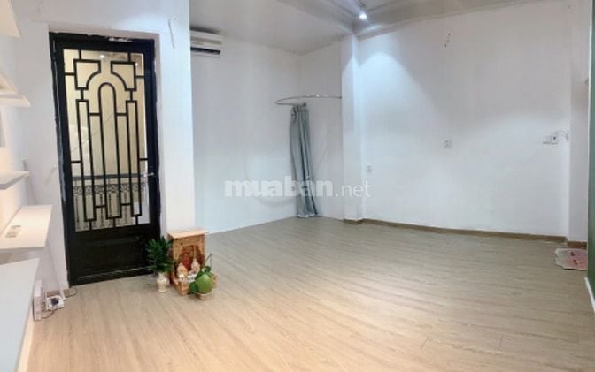 Mặt bằng kinh doanh online lầu 1 quận 10