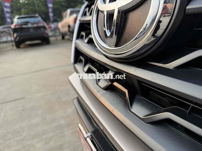 Toyota Fortuner 2021 - Máy Dầu - Số Sàn - Gia Đình