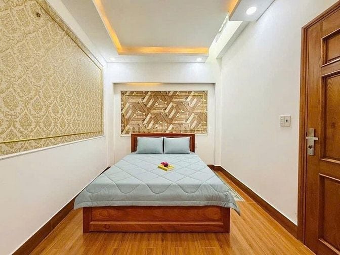 Nhà hẻm ô tô giá hữu nghị Mai Văn Ngọc PNhuận.40m2/2tỷ550 SHR 
