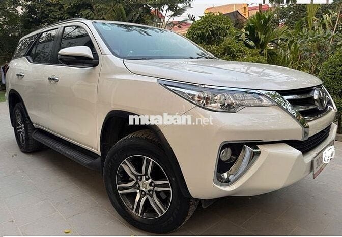 Toyota Fortuner 2019 2.7V 4x2 AT - 700000 km