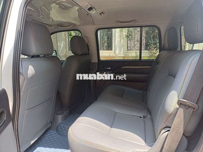 Ford Everest 2015 2.5L 4x2AT 7chỗ máy dầu kinh tế