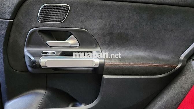 Bán xe GLB35 AMG 4MATIC sx 2021 - 47000 km zin