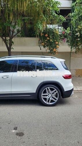 Bán xe GLB35 AMG 4MATIC sx 2021 - 47000 km zin