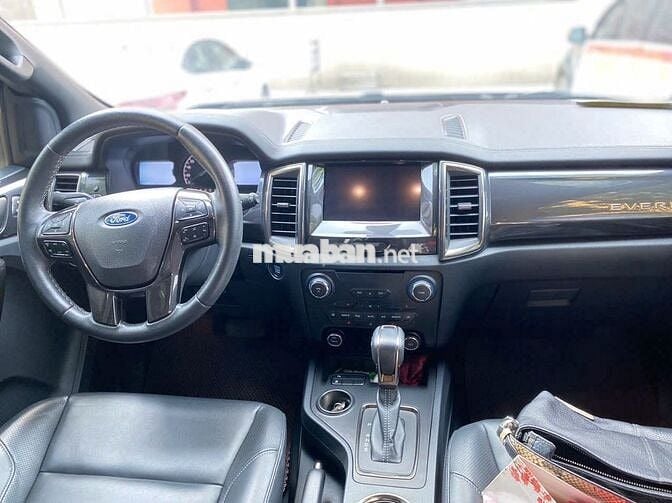 Ford Everest 2019  - 15000 km