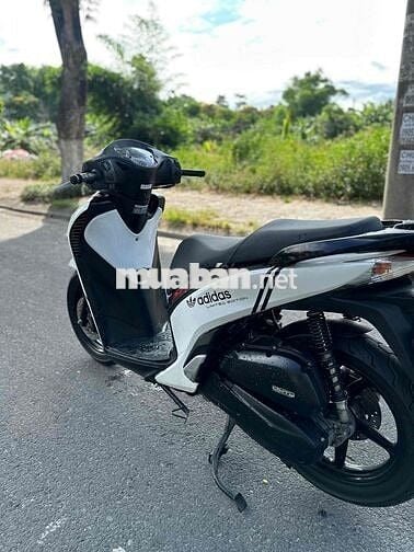 Chính chủ cần bán xe Sh 150 2013 chạy ngon