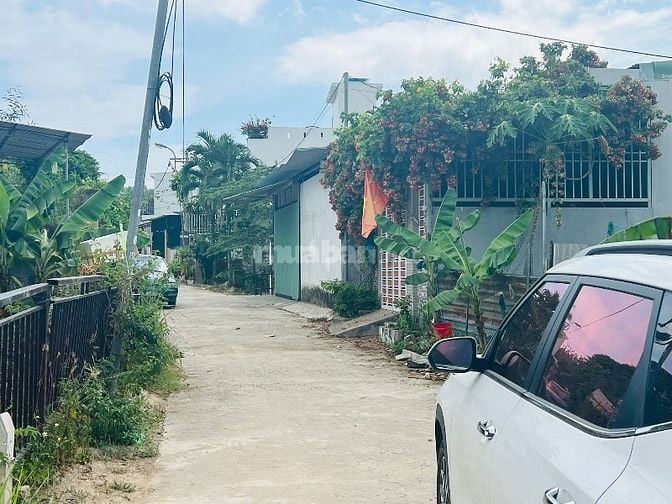 ❤❤Bán đất hẻm Hoàng Minh Thảo tt Phước Đồng dt90m thổ cư-ngang 5-