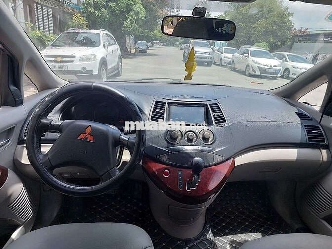 Mitsubishi Grandis 2005 2.4 AT - 125000 km