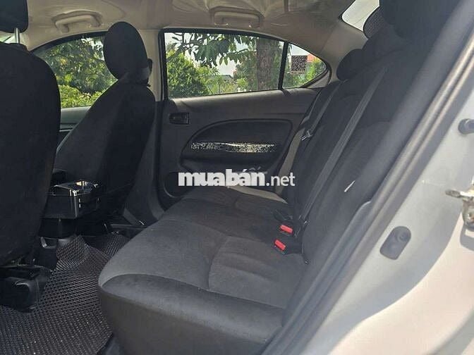 Mitsubishi Attrage 1.2 MT sx 2023 - 48000 km