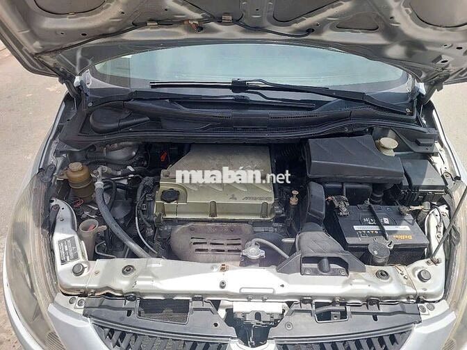 Mitsubishi Grandis 2005 2.4 AT - 125000 km