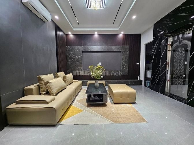 THANG MÁY, NGÕ THOÁNG RỘNG , BA GÁC ĐỖ CỬA , KHƯƠNG ĐÌNH THANH XUÂN . 