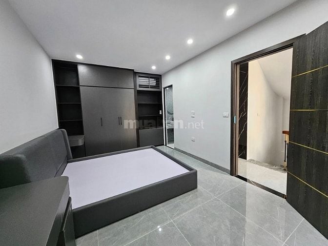 THANG MÁY, NGÕ THOÁNG RỘNG , BA GÁC ĐỖ CỬA , KHƯƠNG ĐÌNH THANH XUÂN . 