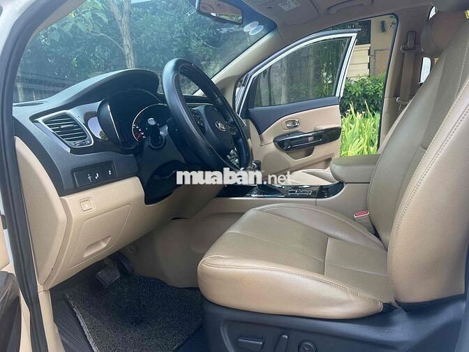 Kia Sedona 2020 DAT Luxury - 50000 km