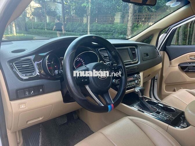 Kia Sedona 2020 DAT Luxury - 50000 km