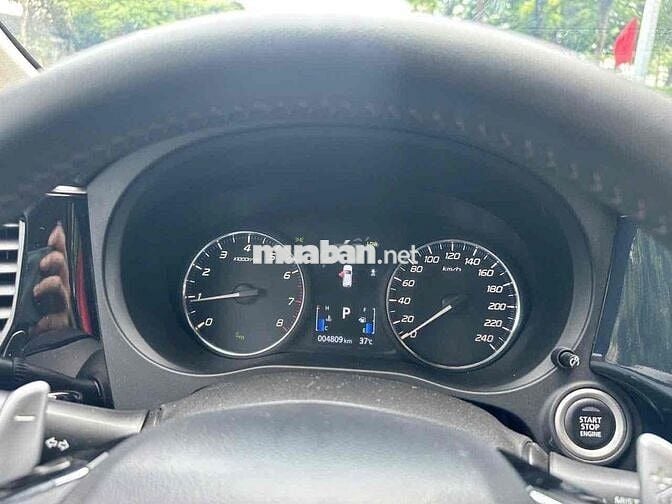 Mitsubishi Outlander 2024 Premium 2.0 CVT - 4000 k