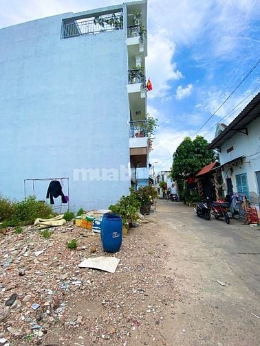 Đất hẻm xe hơi 7 chỗ, ngay nhà hàng Đông Phương, Quận 12, 4x18, 4tỷ600