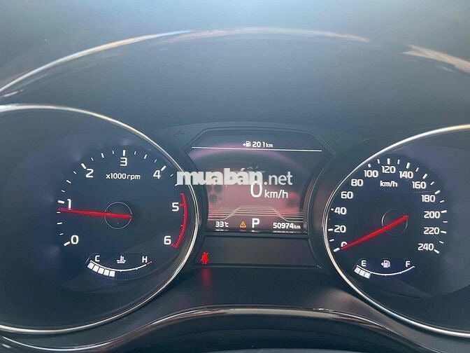 Kia Sedona 2020 DAT Luxury - 50000 km