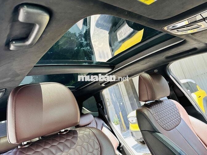 Hyundai SantaFe 2019 2.2D Premium - 100000 km
