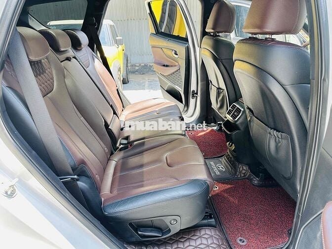 Hyundai SantaFe 2019 2.2D Premium - 100000 km