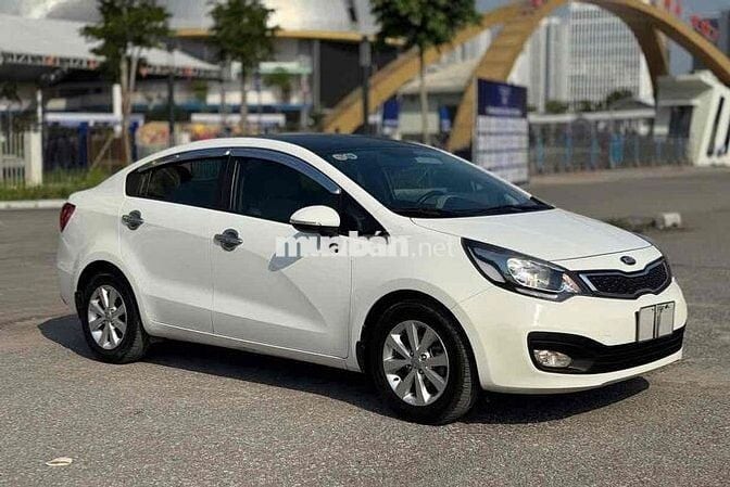 Kia Rio 2014 1.4 AT Sedan - 90000 km