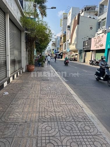 Bán Nhà Mặt Tiền Trần Quang Diệu, P13, Q3, Ngang 15m, 3tầng, Giá 92tỷ