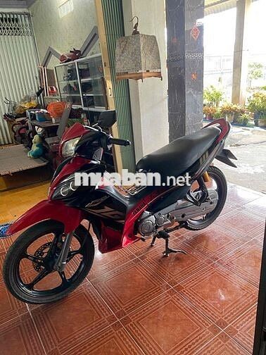 Jupiter gravita xe zin từ đầu tới đuôi
