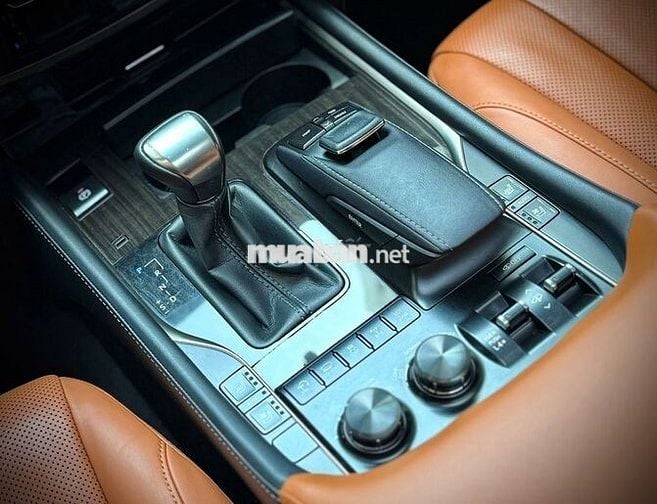 Lexus LX570 Super Sport Đời 2018 đi 7v km