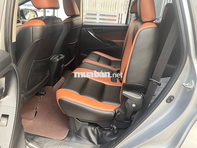 Toyota Innova 2016 2.0E số sàn Xám đẹp