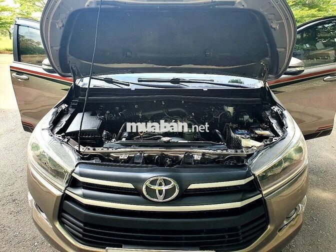 Toyota Innova 2017 2.0E - Phom mới