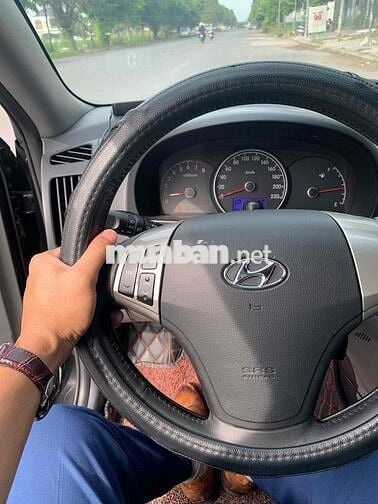 Hyundai Avante 2011 2.0 AT - 124000 km