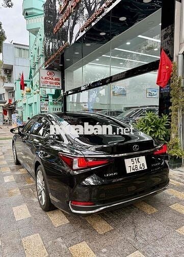 LEXUS ES250 - 2023 - 5000 km