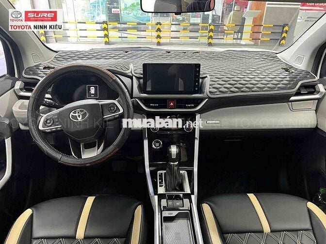 Toyota Veloz Cross 2022 CVT Top - 76000 km