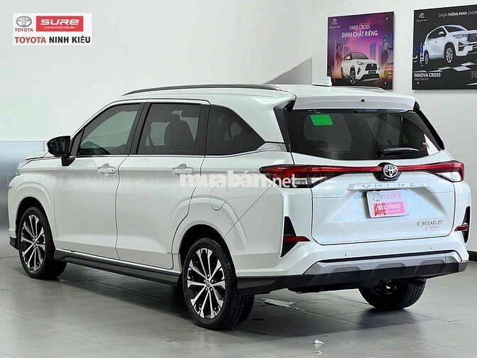 Toyota Veloz Cross 2022 CVT Top - 76000 km