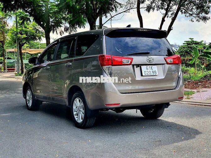 Toyota Innova 2017 2.0E - Phom mới