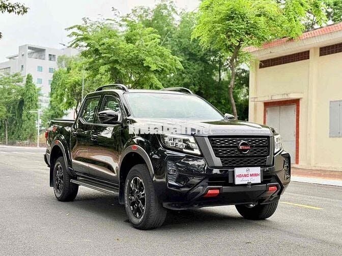 Nissan Navara 2022 Pro-4X 2.3 AT 4WD - 37000 km