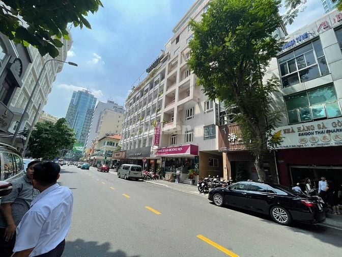 Cho thuê gấp Tòa Nhà MT Phạm Viết Chánh, Quận 1, HCM, dtsd 1200m2