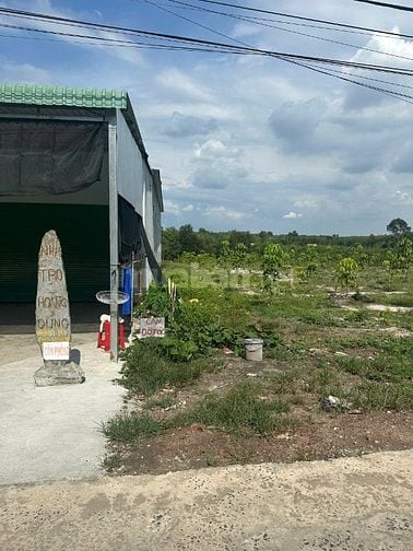  Kẹt nợ bán gấp 250m2 đất thổ cư  xây trọ giá 420tr.