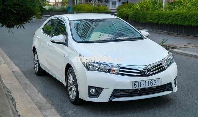Toyota Corolla Altis 1.8 G 2015 - màu trắng