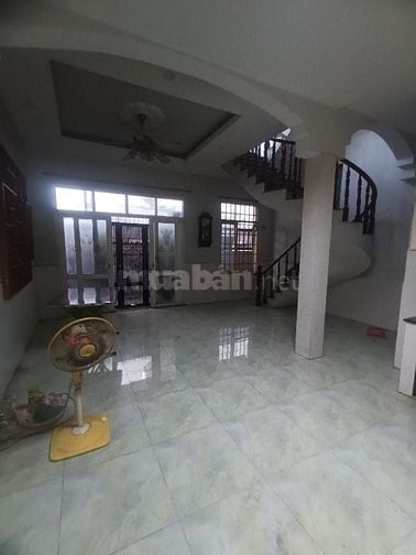 Cho Thuê Nhà 2 Lầu Mặt Tiền KD. P Linh Đông. TP Thủ Đức 