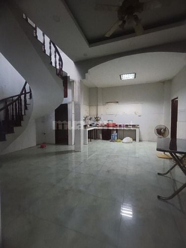 Cho Thuê Nhà 2 Lầu Mặt Tiền KD. P Linh Đông. TP Thủ Đức 