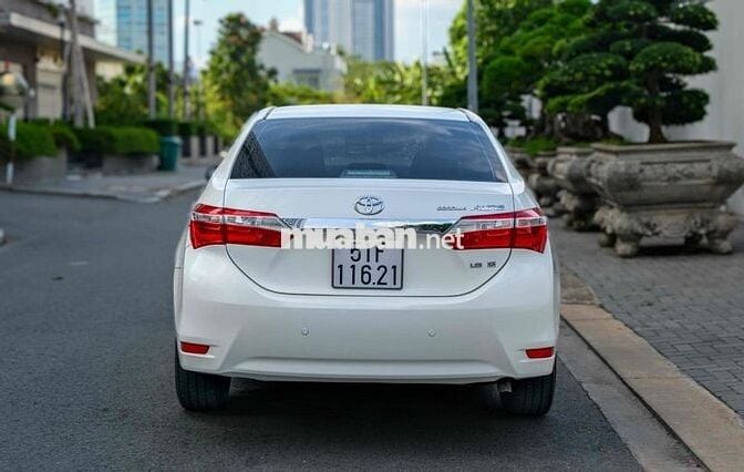 Toyota Corolla Altis 1.8 G 2015 - màu trắng