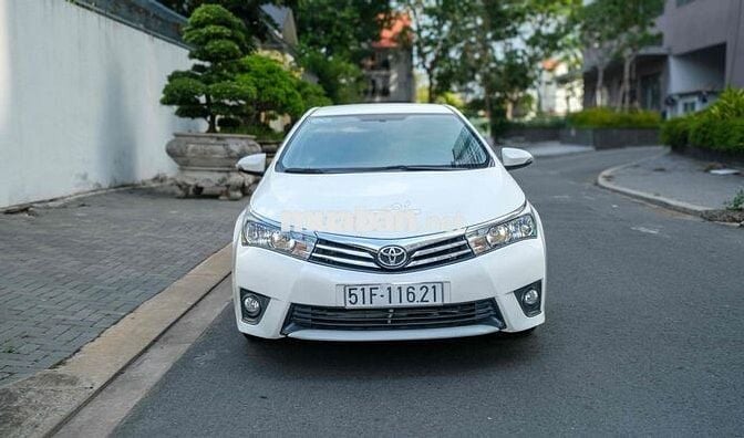 Toyota Corolla Altis 1.8 G 2015 - màu trắng