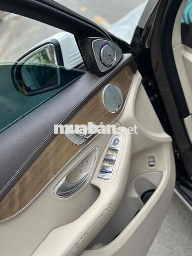 Mercedes C250 Exclusive Model 2018 - 71000 km