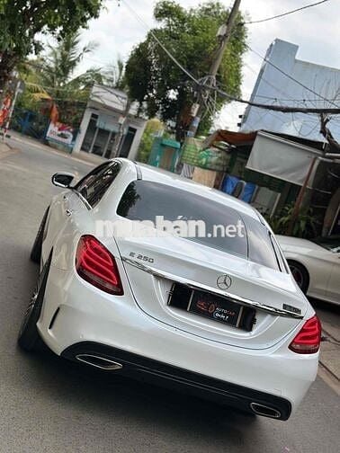 Mercedes C250 Exclusive Model 2018 - 71000 km