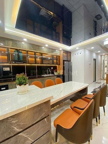  68M2 (4x17) -  5 Tầng - Full NT- 4PN- 5WC - 6,05Tỷ- Siêu Phẩm HXH 