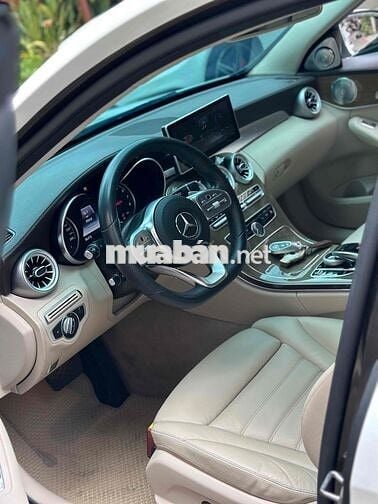 Mercedes C250 Exclusive Model 2018 - 71000 km