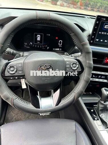Toyota Yaris Cross 2024 - 1100 km