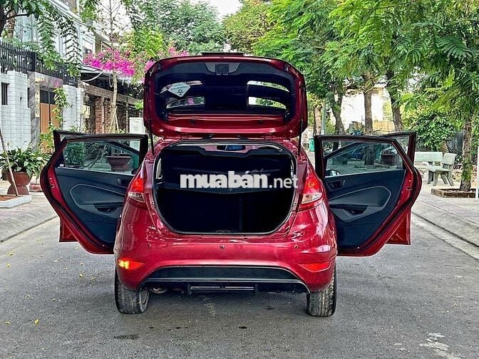 Ford Fiesta 2011 1.6 AT - Đỏ đẹp