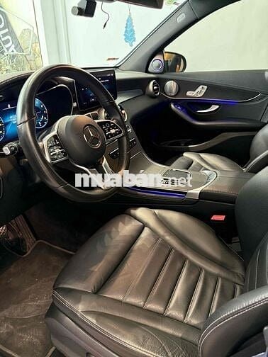 Mercedes Benz GLC 300 4MATIC 2021 Màu Đen