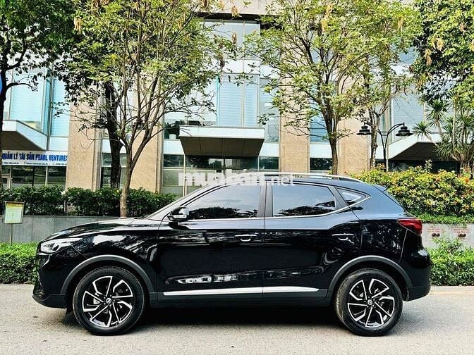 MG MGZS 2023 Luxury 1.5 AT 2WD - 30000 km